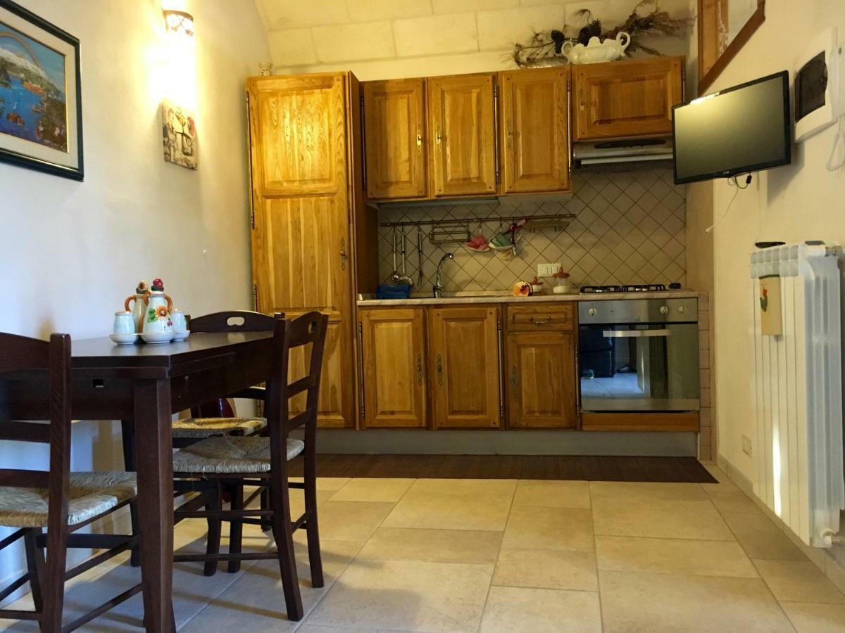 Il Trullo Di Giulietta Bed & Breakfast Impalata Ngoại thất bức ảnh